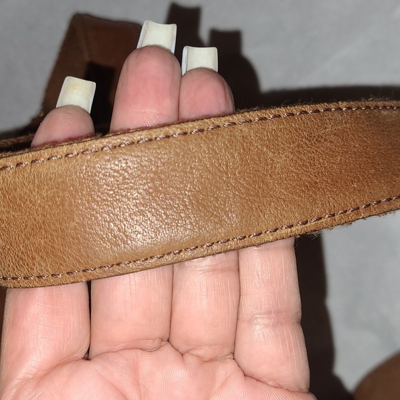 Fossil Crossbody with Studded Flowers - Picture 10 of 12